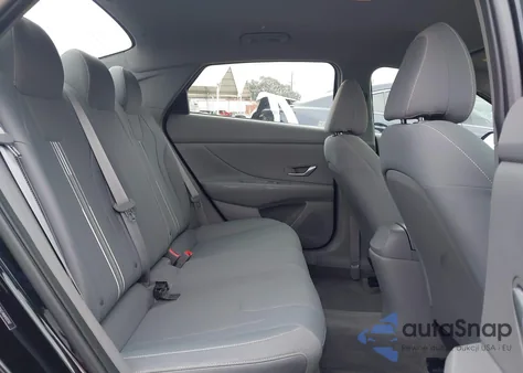 2021 Hyundai Elantra Sel z USA, uszkodzony, nr VIN 5NPLM4AG4MH012147